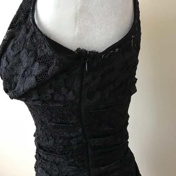 Forever 21 Chantilly Lace One shoulder dress - Picture 5 of 6